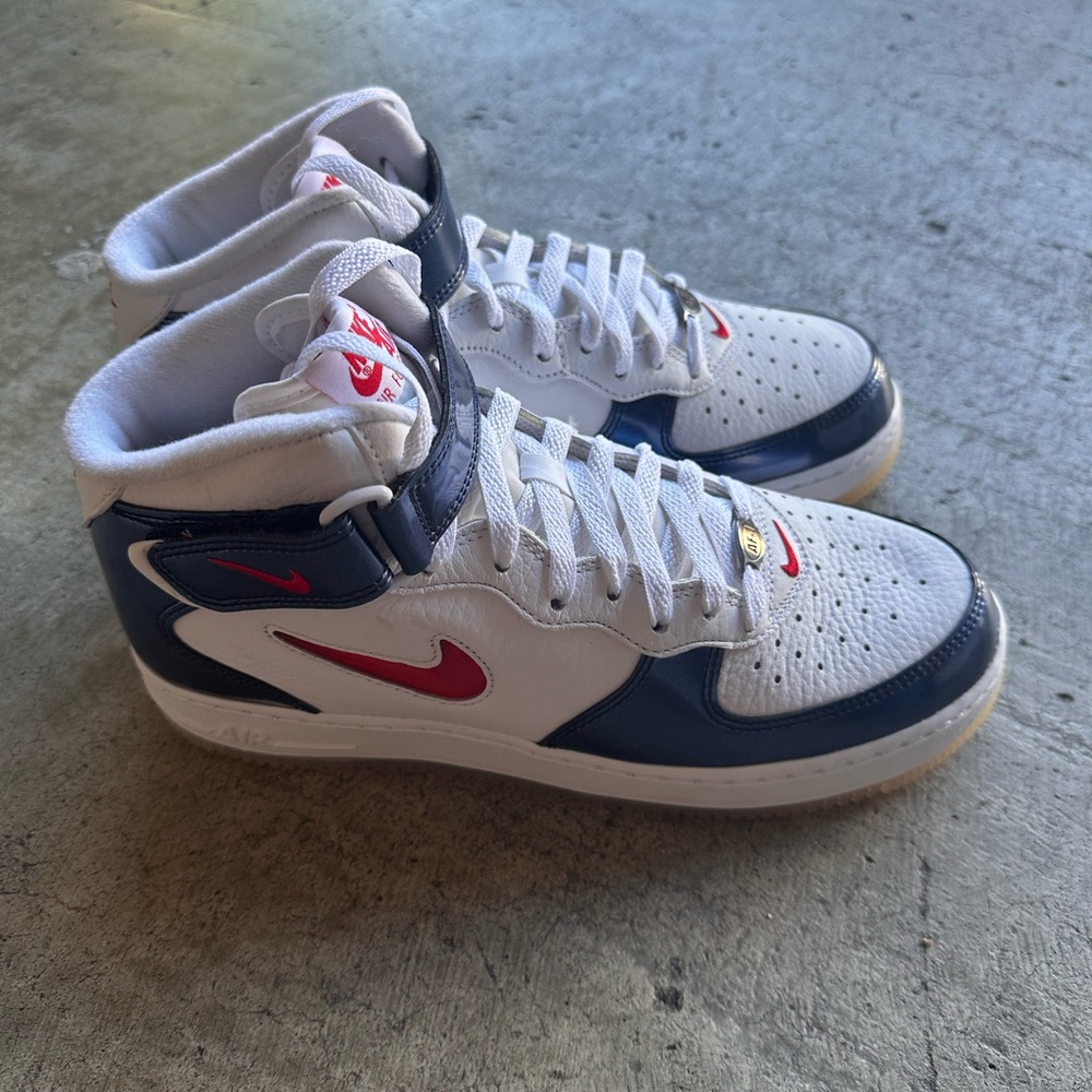 Nike Air Force 1 Mid
Size 8.5